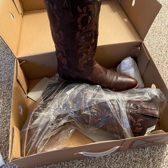 Cowgirl boots - Picture 4 of 6